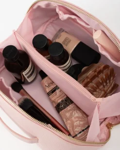 New Essentials Beauty Case Womens Beanies & Knits