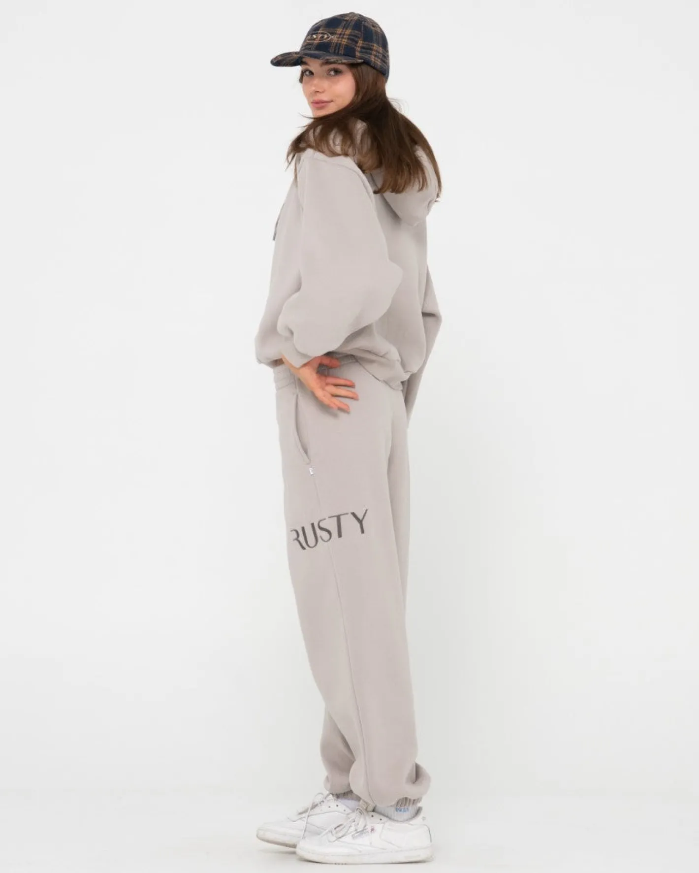 New Signature Oversize Trackpant Womens Pants